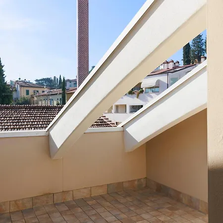 Pindemonte Deluxe Daire Floransa